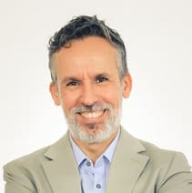 Raphael R. Lopes